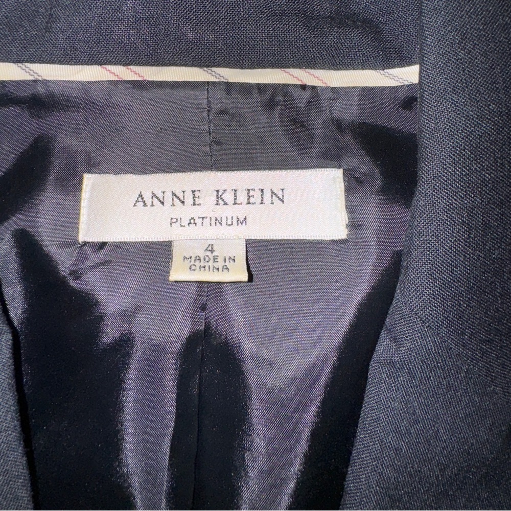 Anne Klein Elegant Black Suit - Picture 2 of 10